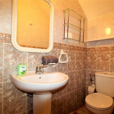 Semesterbostad Best House Estaca *