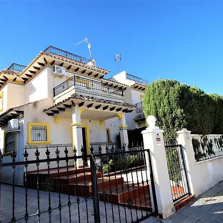 Semesterbostad Best House Estaca *